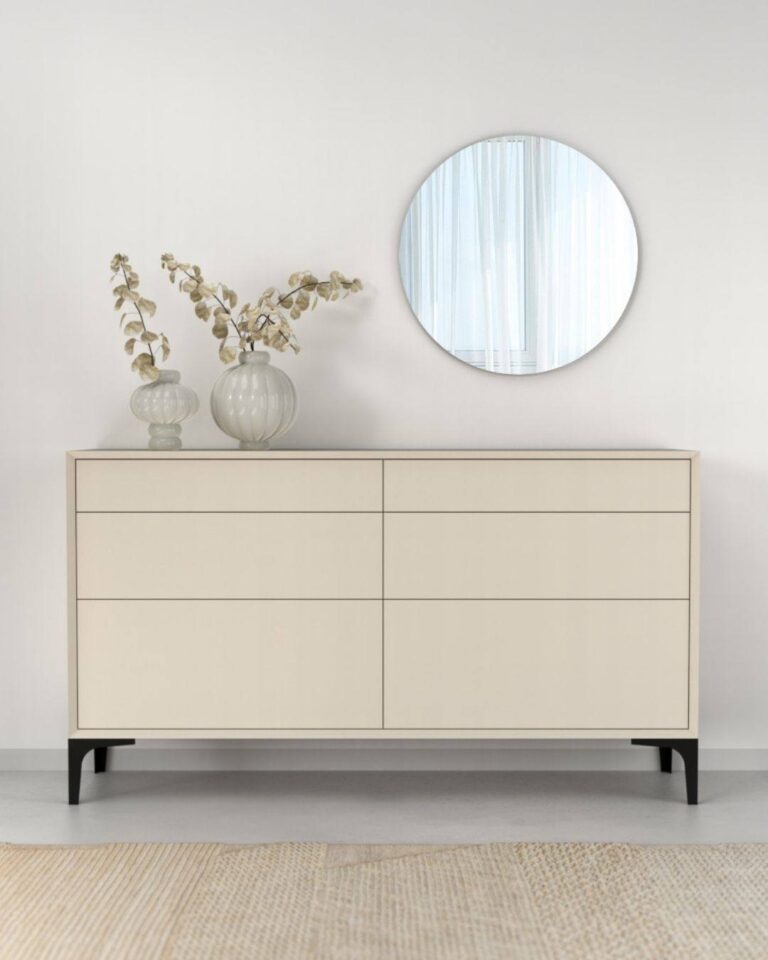 Instagram post from _alaskastyle_. This post is in position 3.