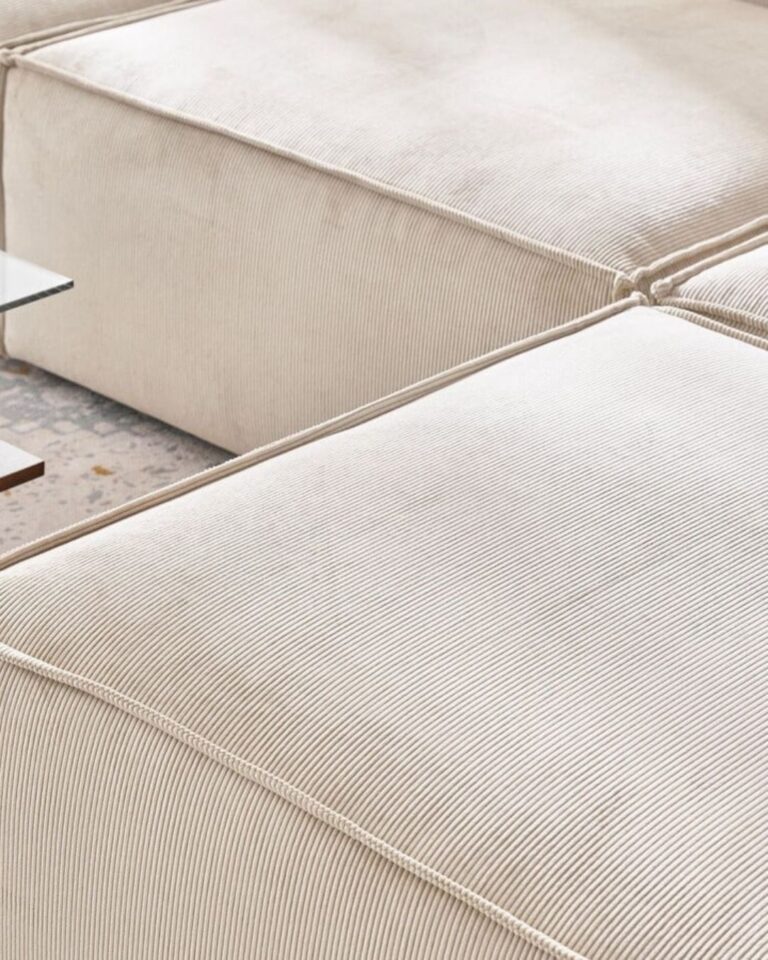 Instagram post from _alaskastyle_. This post is in position 2.