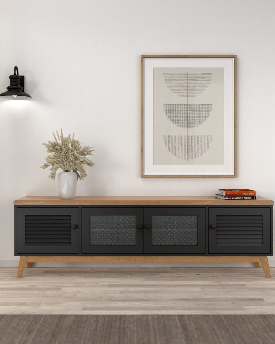 Instagram post from _alaskastyle_. This post is in position 3.