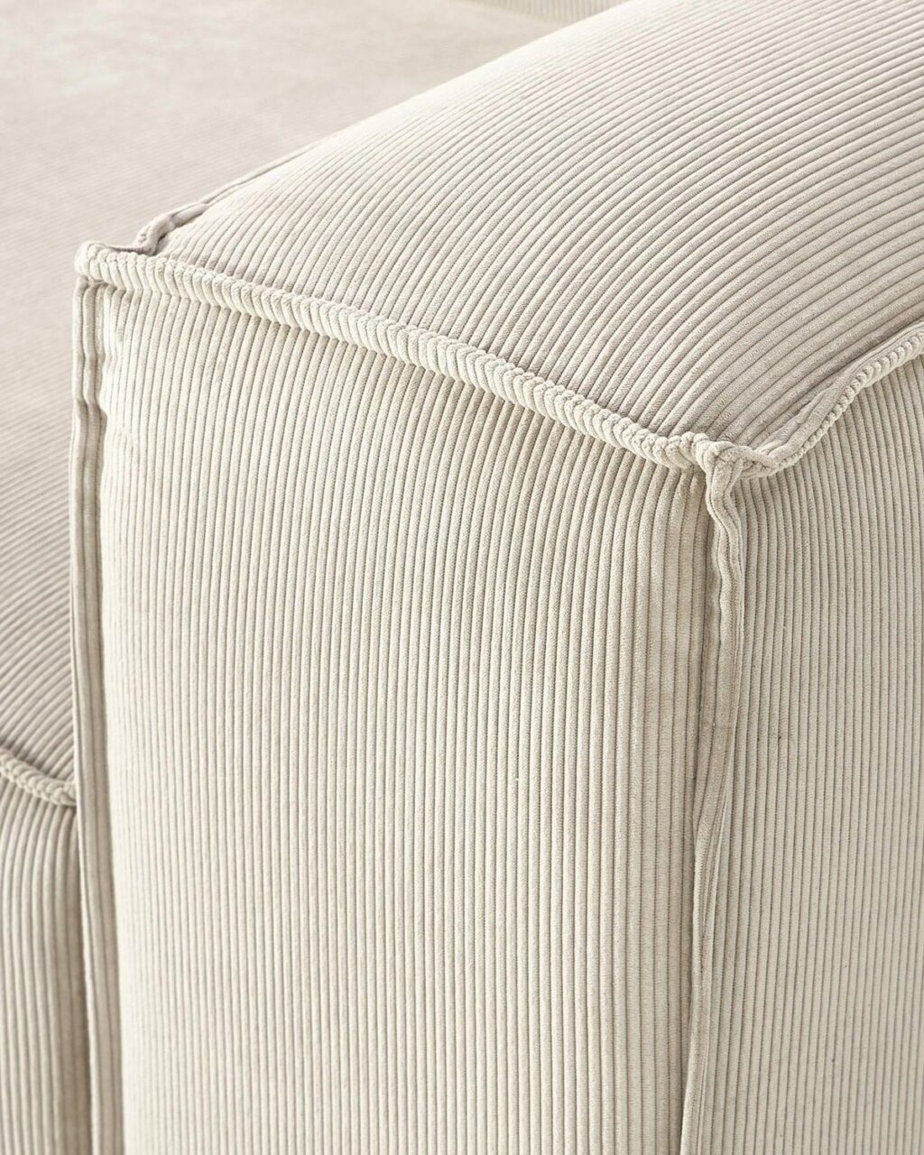 Instagram post from _alaskastyle_. This post is in position 4.